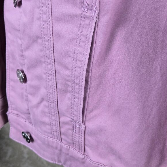 Chico's Size 0 (US Small) Soft Lilac Sateen Jean Jacket Logo Buttons Collar NWT - Picture 6 of 16